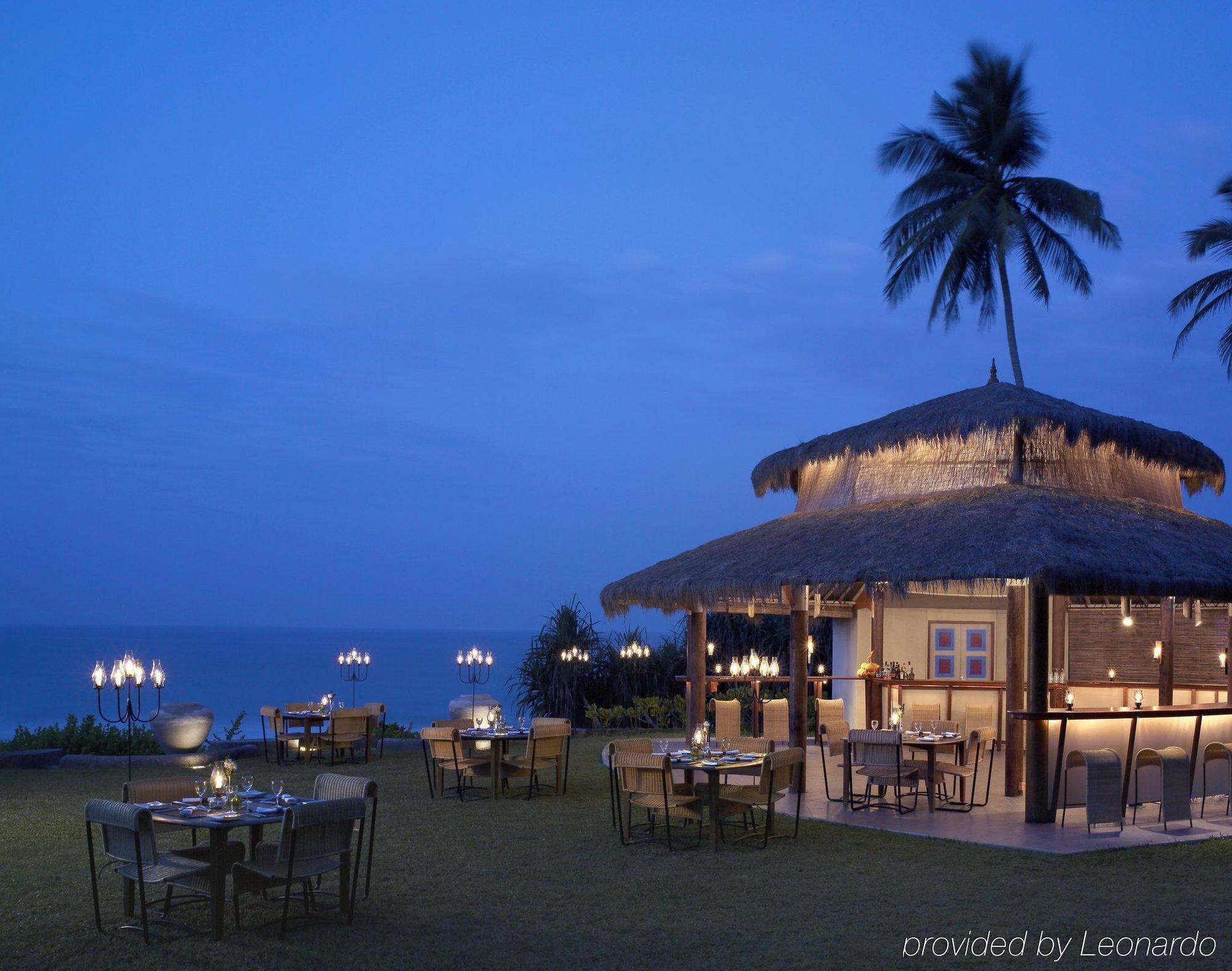 Taj Bentota Resort & Spa Restoran gambar